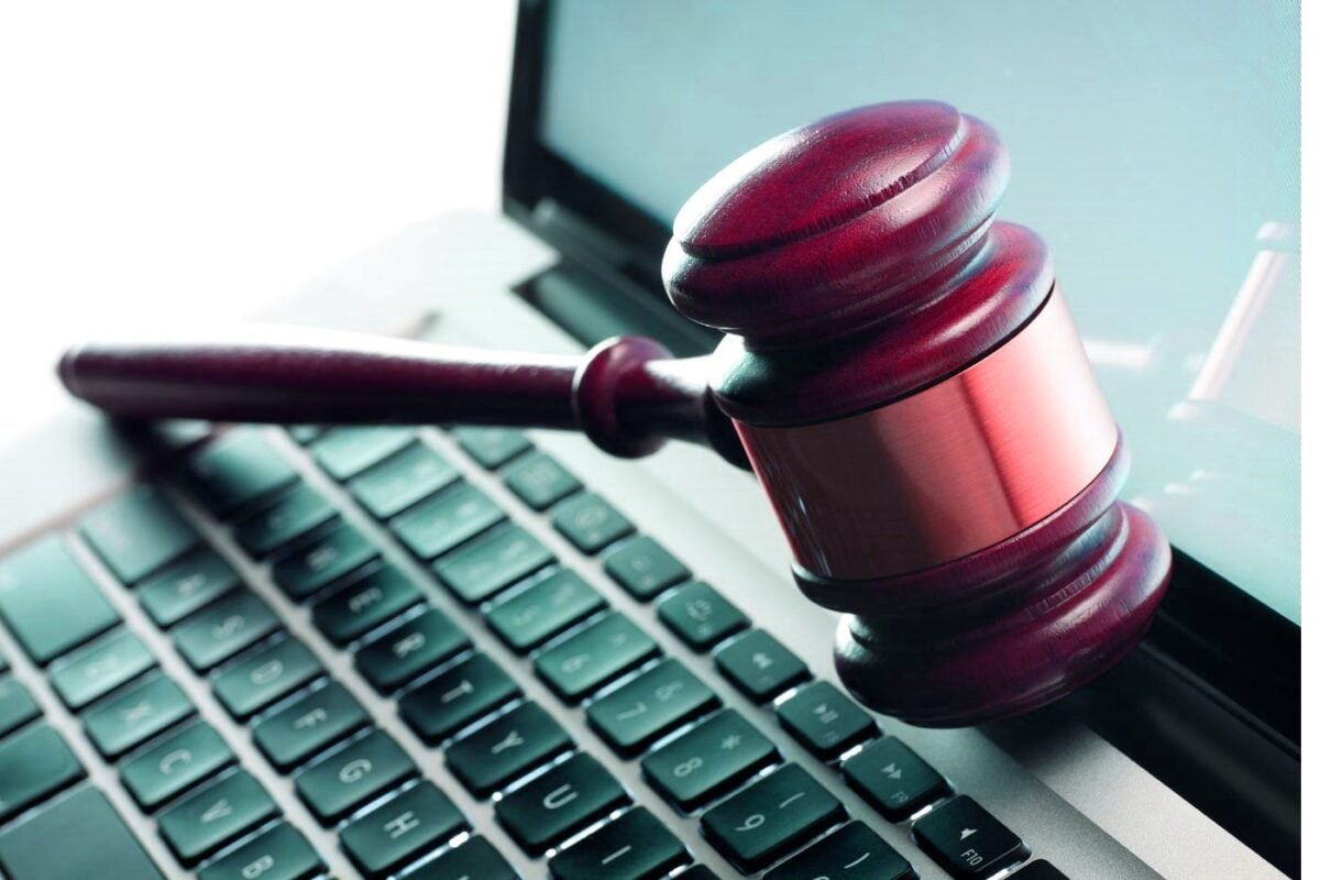 The Role of Lawyers in the Legal System - HighbrowLawyer